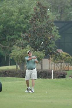 PH03Apr09Golf14